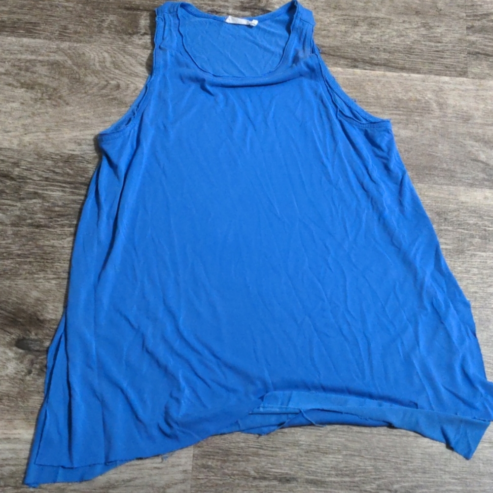 Like new blue tank